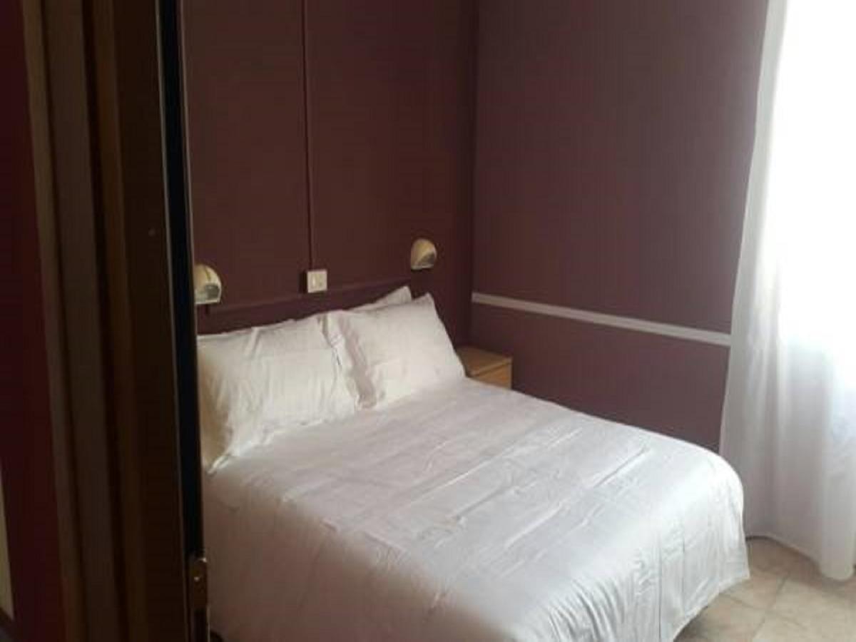 Raphael Hotel